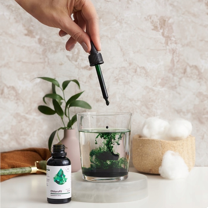 AURA HERBALS Chlorofil z morwy białej w kroplach