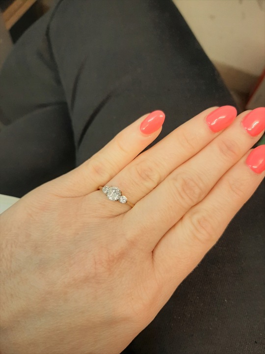 Złoty pierścionek zaręczynowy SAY YES grawer r. 14