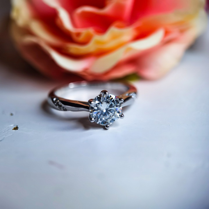 Pierścionek Moissanit 6,5 mm 1 karat srebro 925 rozmiar 22 PL