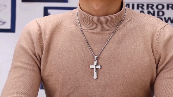 DUŻA ZAWIESZKA KRZYŻYK SREBRNY Z ŁAŃCUSZKIEM STAL