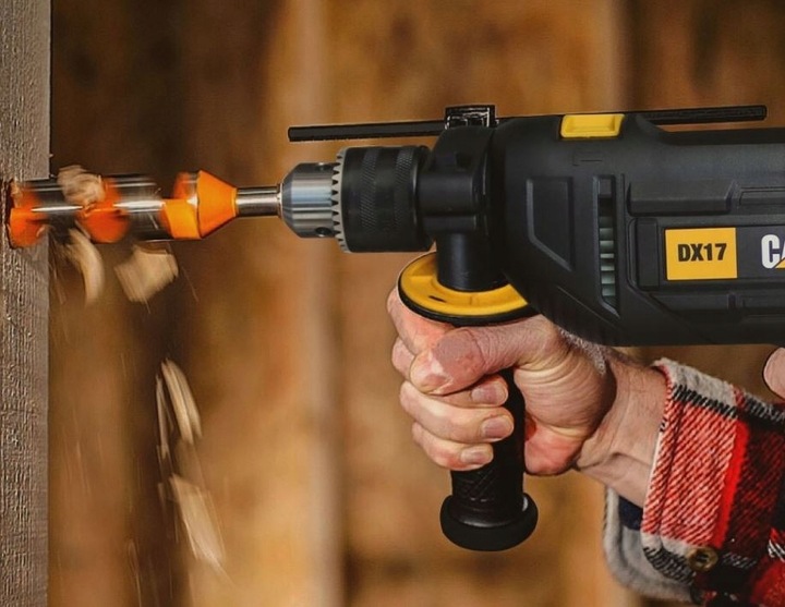 Wiertarka udarowa CAT DX17 750W 13mm 3000obr/min