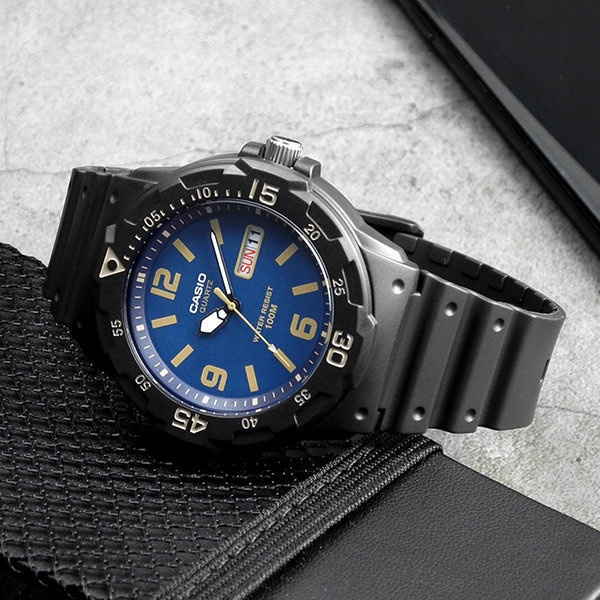 Zegarek CASIO dla chłopca DZIECIĘCY cyfry datownik +BOX +TOREBKA +GRAWER