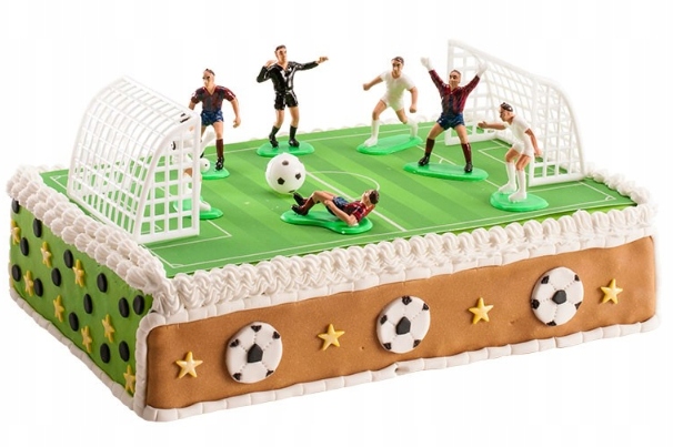 PIŁKARZE NA TORT DEKORACJA ZESTAW PIŁKARZYKI BRAMKA BOISKO FIGURKI