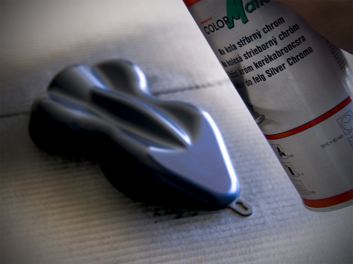 LAKIER DO FELG SREBRNY Z EFEKTEM CHROMU CHROM 0,4L