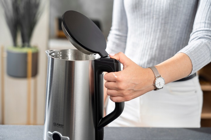 Czajnik elektryczny REGULACJA TEMPERATURY IZOLACJA First Austria