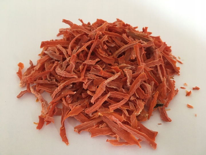 Pasza karma ziarna dla kur niosek bez GMO susz marchew pokrzywa NATURALNA