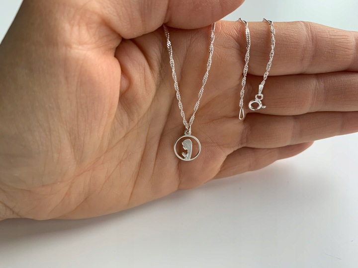 Medalik Matka Boska i srebrny łańcuszek 40 cm 925 idealny prezent komunijny