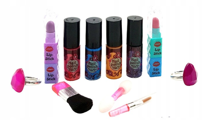 KUFEREK KOSMETYKÓW ZESTAW DO MAKIJAŻU I PAZNOKCI