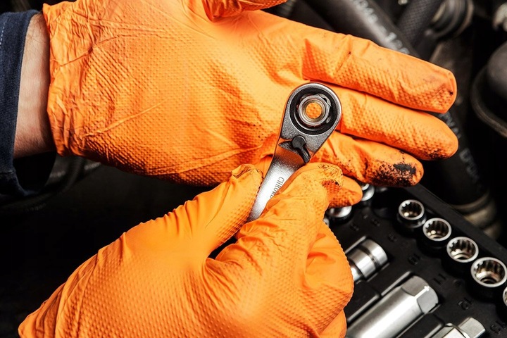 NEO ZESTAW NASADEK PRZELOTOWYCH 1/4" 3/8" 46szt z grzechotkami CrV 10-019