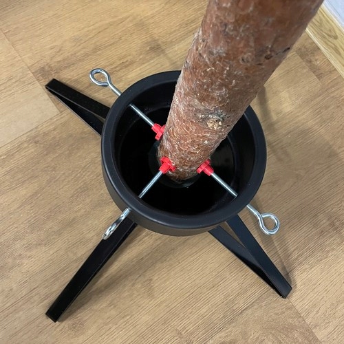 STOJAK NA CHOINKĘ Z POJEMNIKIEM NA WODĘ