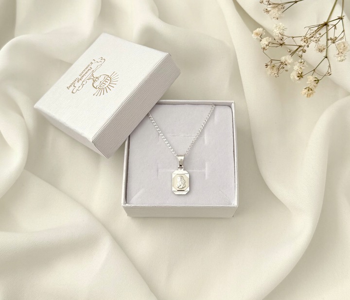 Łańcuszek i medalik na komunię dla chłopca lub dziewczynki 45 cm srebro 925