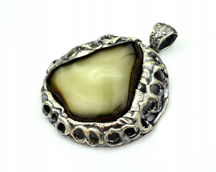 WISIOR BURSZTYN BAŁTYCKI Z CHMURKĄ SREBRO