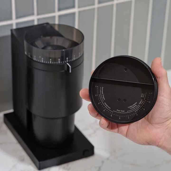 Młynek do kawy Fellow Opus Matte Black