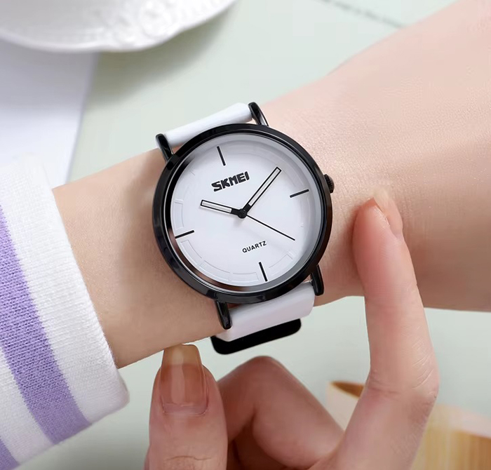 Zegarek damski / SKMEI / skm.120501b.wm / analogowy / czytelna tarcza
