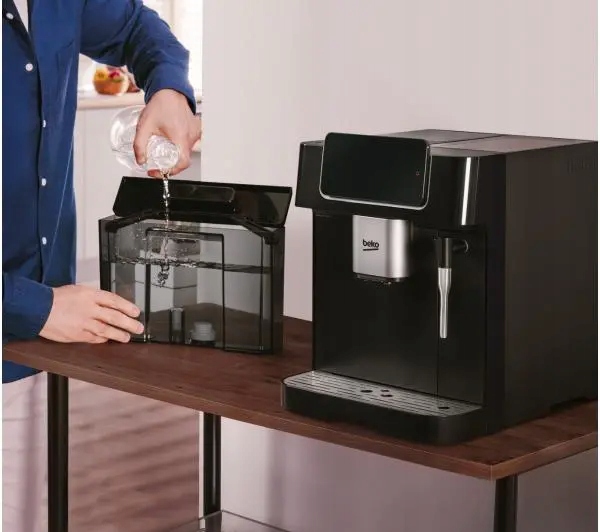 Ekspres ciśnieniowy Beko CaffeExperto CEG7302B - automatyczny 1350W Czarny