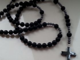 MĘSKI NASZYJNIK RÓŻANIEC ONYKS HEMATYT HIT Nowość