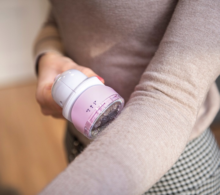 Golarka do ubrań tkanin na BATERIE First Austria