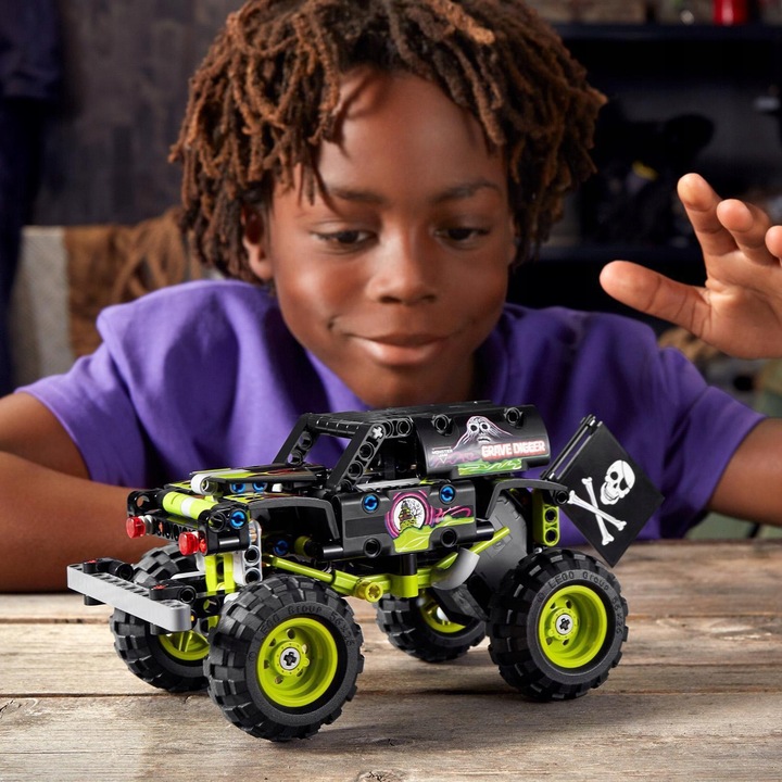 LEGO TECHNIC Monster Jam Grave Digger 42118 + GRATIS List do Mikołaja!