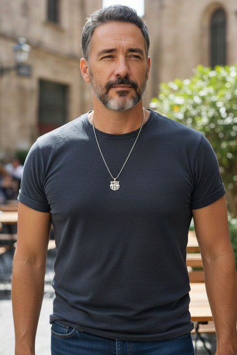 Zawieszka srebrna FCB