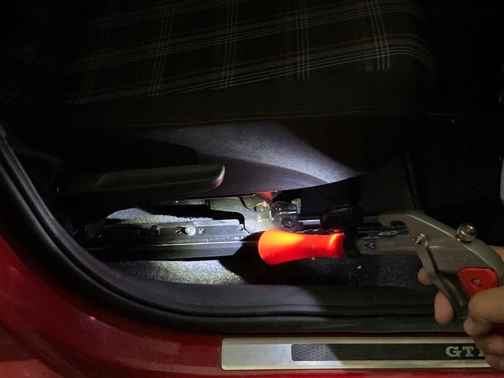 LAMPKA LED do pistoletu TORNADOR oświetla zakątki