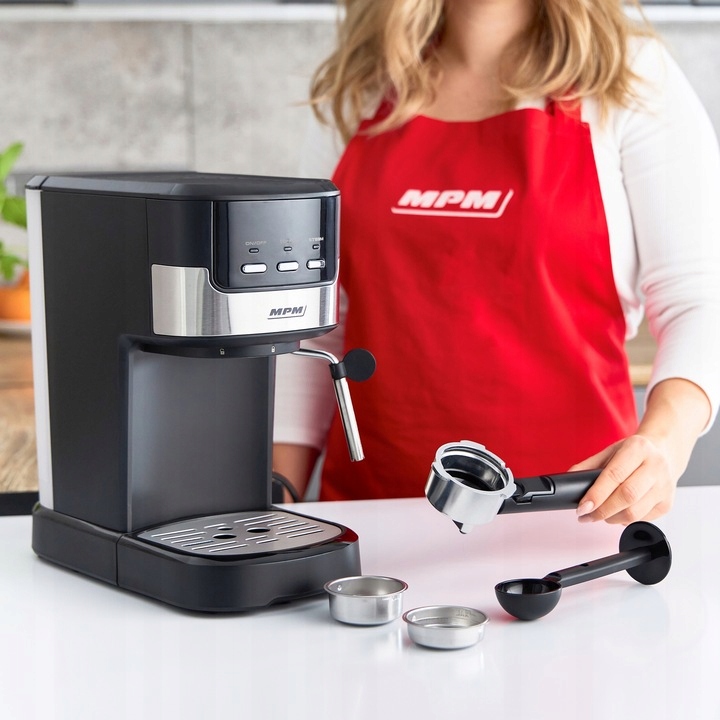 Kolbowy ekspres ciśnieniowy MPM MKW-13M 1100 W czarny