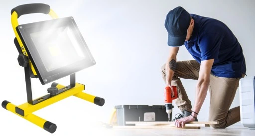 HALOGEN ROBOCZY REFLEKTOR NAŚWIETLACZ LED Z AKUMULATOREM PRZENOŚNY IP65 30W