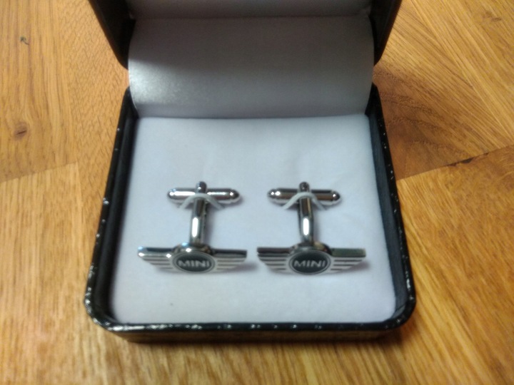 Exciting spinki do mankietów koszuli Mini Morris