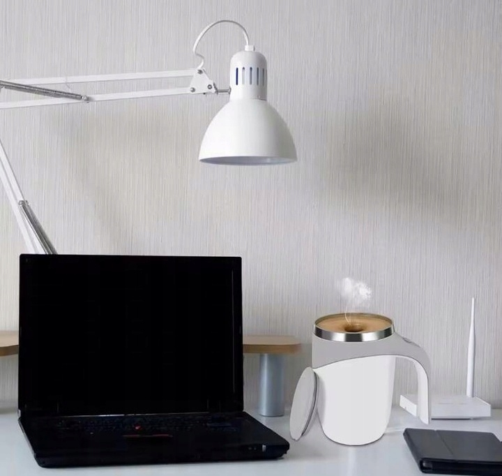 AUTOMATYCZNY KUBEK TERMICZNY 380 ML MAGNETYCZNE MIESZADŁO USB DLA KAWOSZY