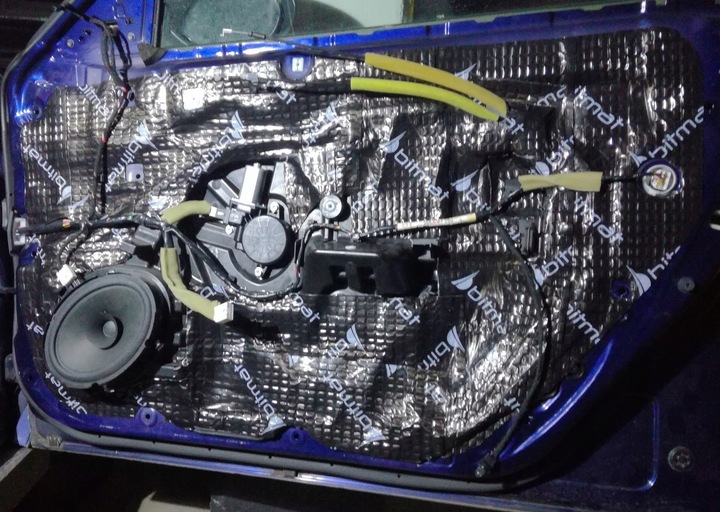 AB-25 MATA BITUMICZNA BUTYLOWA WYGŁUSZAJĄCA BITMAT wygłuszenie maski silnik