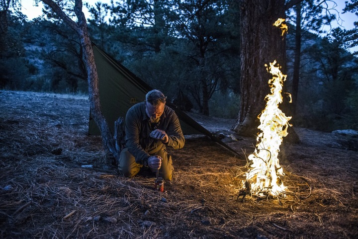 Płachta Biwakowa Tarp HELIKON SUPERTARP Small PL Woodland 2x2,5m