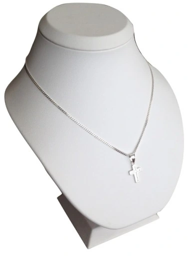 Łańcuszek srebrny z zawieszką (krzyżyk srebrny)