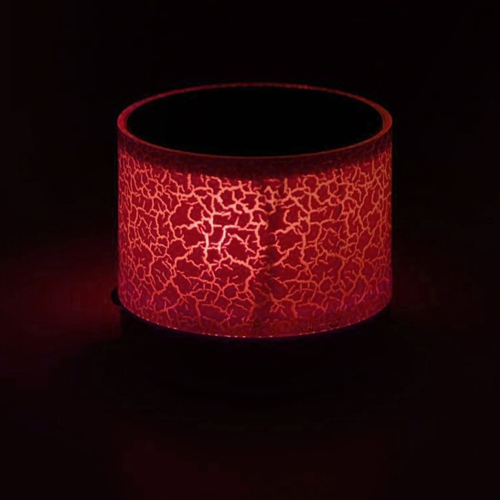 GŁOŚNIK BEZPRZEWODOWY PRZENOŚNY BLUETOOTH LED