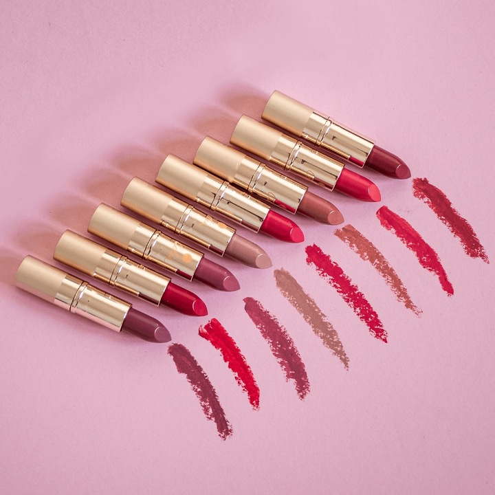 Celia nawilżająca Pomadka Błyszczyk do ust 502