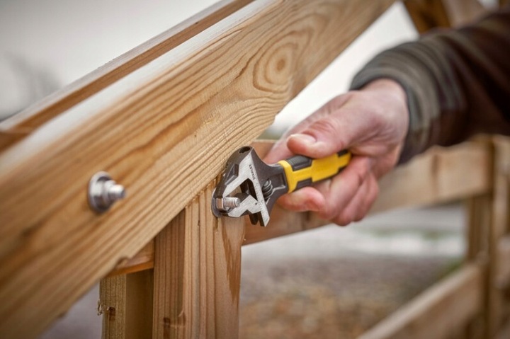 KLUCZ NASTAWNY MaxSteel STANLEY 250mm