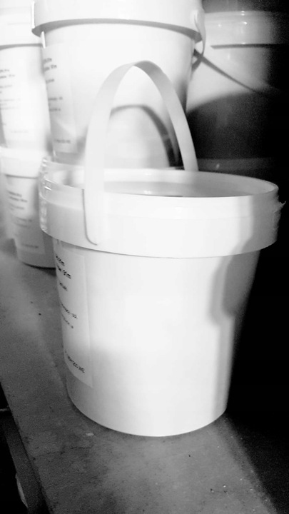 Jelita wieprzowe 26/28 A 90m WIADERKO do kiełbasy