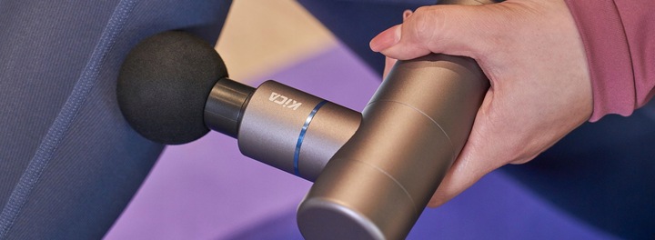 Aluminiowy pistolet do masażu Kica 4 głowice cellulit zakwasy