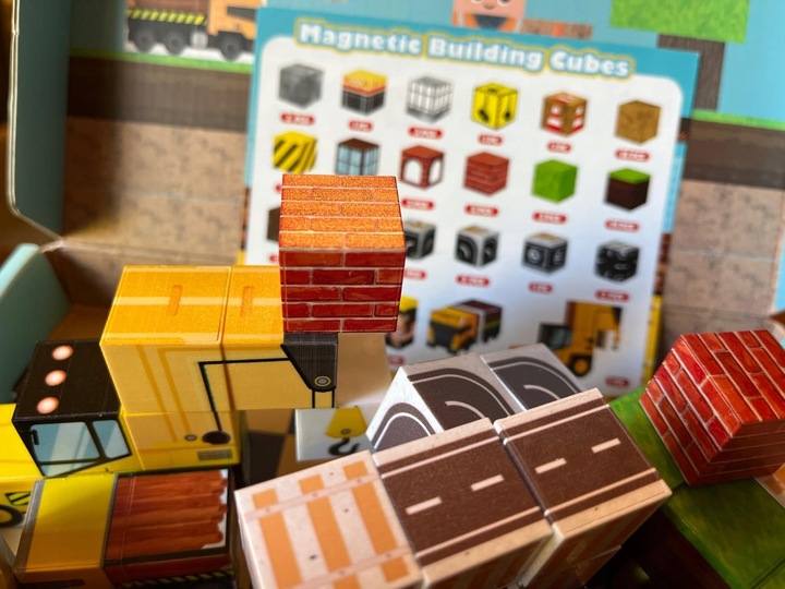 KLOCKI MAGNETYCZNE 3D KLOCKI SZEŚCIANY DLA DZIECI Z 4 KLOCKI LED - 2x138szt