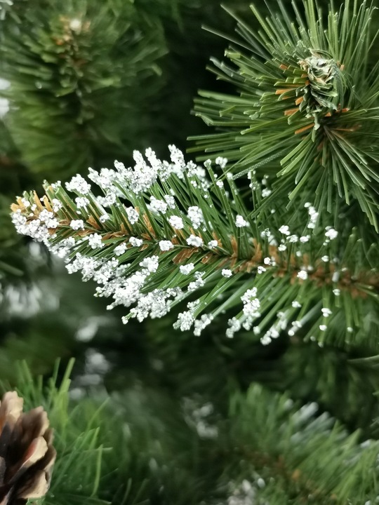 CHOINKA SZTUCZNA 180 CM NA PNIU PIĘKNA SOSNA DIAMENTOWA GĘSTA OŚNIEŻONA
