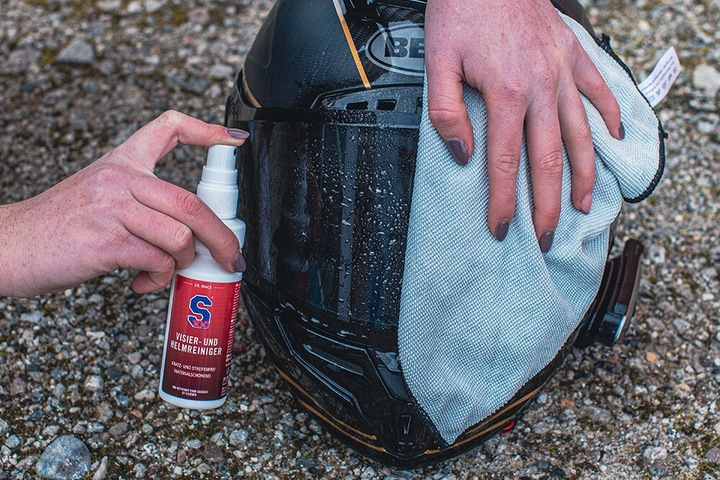 S100 Środek Do Czyszczenia Wizjera I Skorupy Kasku 100 ml