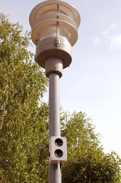 Mocny odstraszacz na kuny, myszy itp. gryzonie 2000 m2 Polska