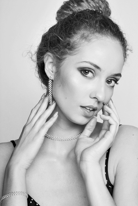 Choker z kuleczek srebrny pozłacany