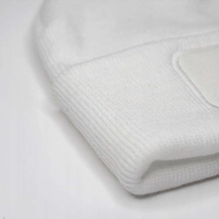 CZAPKA ZIMOWA KLASYCZNA BIAŁA NYC New York Wzory