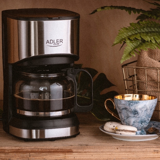 Ekspres do kawy przelewowy 0,7L Blokada kapania ADLER AD 4407 czarny