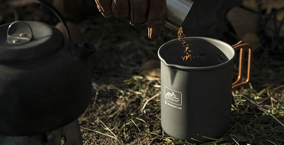 Młynek do Kawy Ręczny Turystyczny HELIKON CAMP 50gr pojemności podróżny