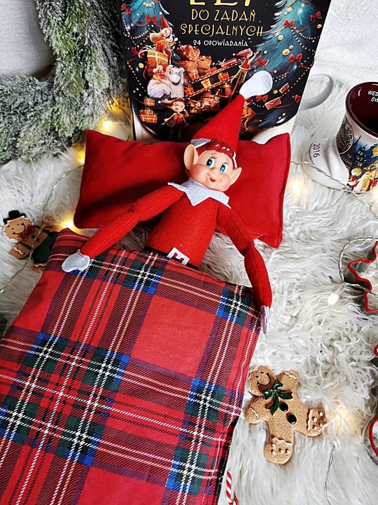 ELF PSOTNIK maskotka on behaving badly zabawa krasnal skrzat figurka