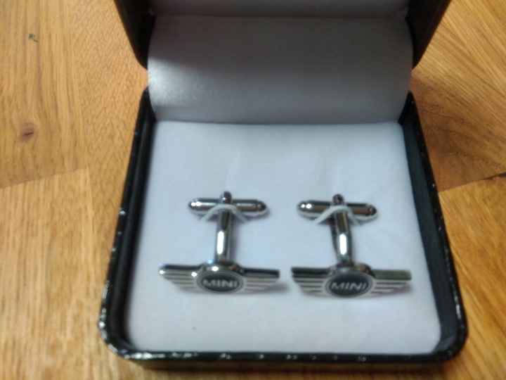 Exciting spinki do mankietów koszuli Mini Morris