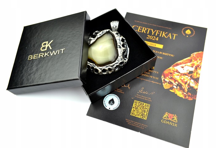 WISIOR BURSZTYN BAŁTYCKI Z CHMURKĄ SREBRO