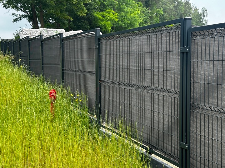 Siatka cieniująca 90% grafitowa maskująca 1,5x10m na płot ogrodzenie