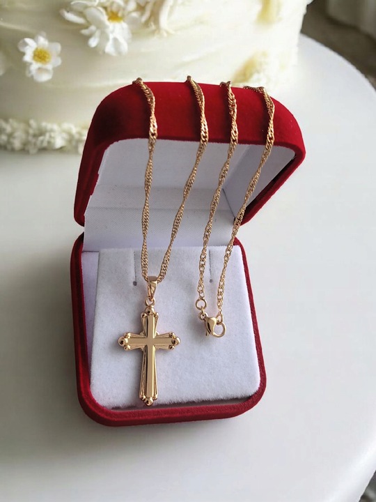 złoty łańcuszek krzyżyk na komunię na chrzest medalik komunijny + PUDEŁKO