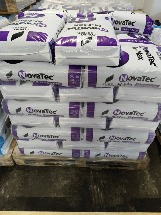 Compo Expert Novatec N-max 25kg Nawóz do Trawy Szybki Wzrost 24-5-5